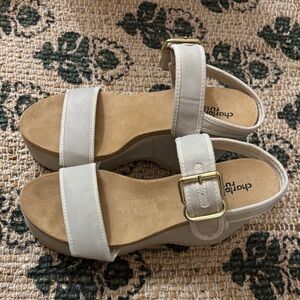 Charlotte Russe Cream Platform Sandals